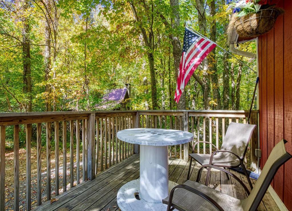 Four Bears Den, Hot Tub, 1089 Of Free Attraction Tickets For Each Paid Day, Dollywood And More Гатлінбург Екстер'єр фото