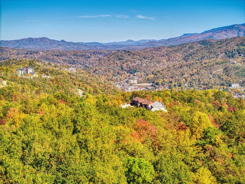 Four Bears Den, Hot Tub, 1089 Of Free Attraction Tickets For Each Paid Day, Dollywood And More Гатлінбург Екстер'єр фото