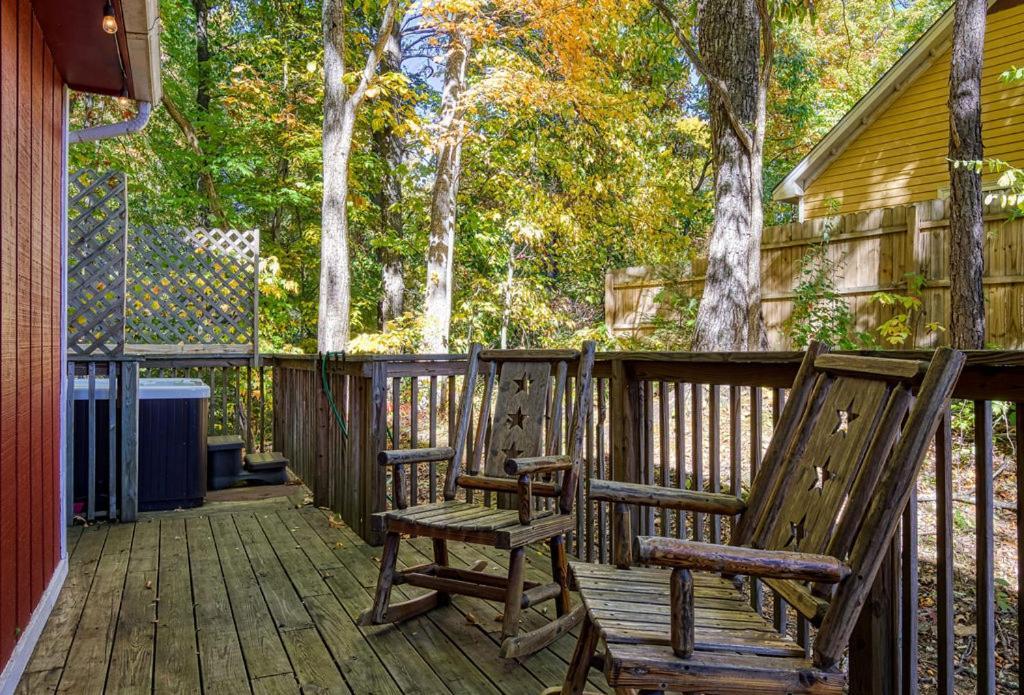 Four Bears Den, Hot Tub, 1089 Of Free Attraction Tickets For Each Paid Day, Dollywood And More Гатлінбург Екстер'єр фото