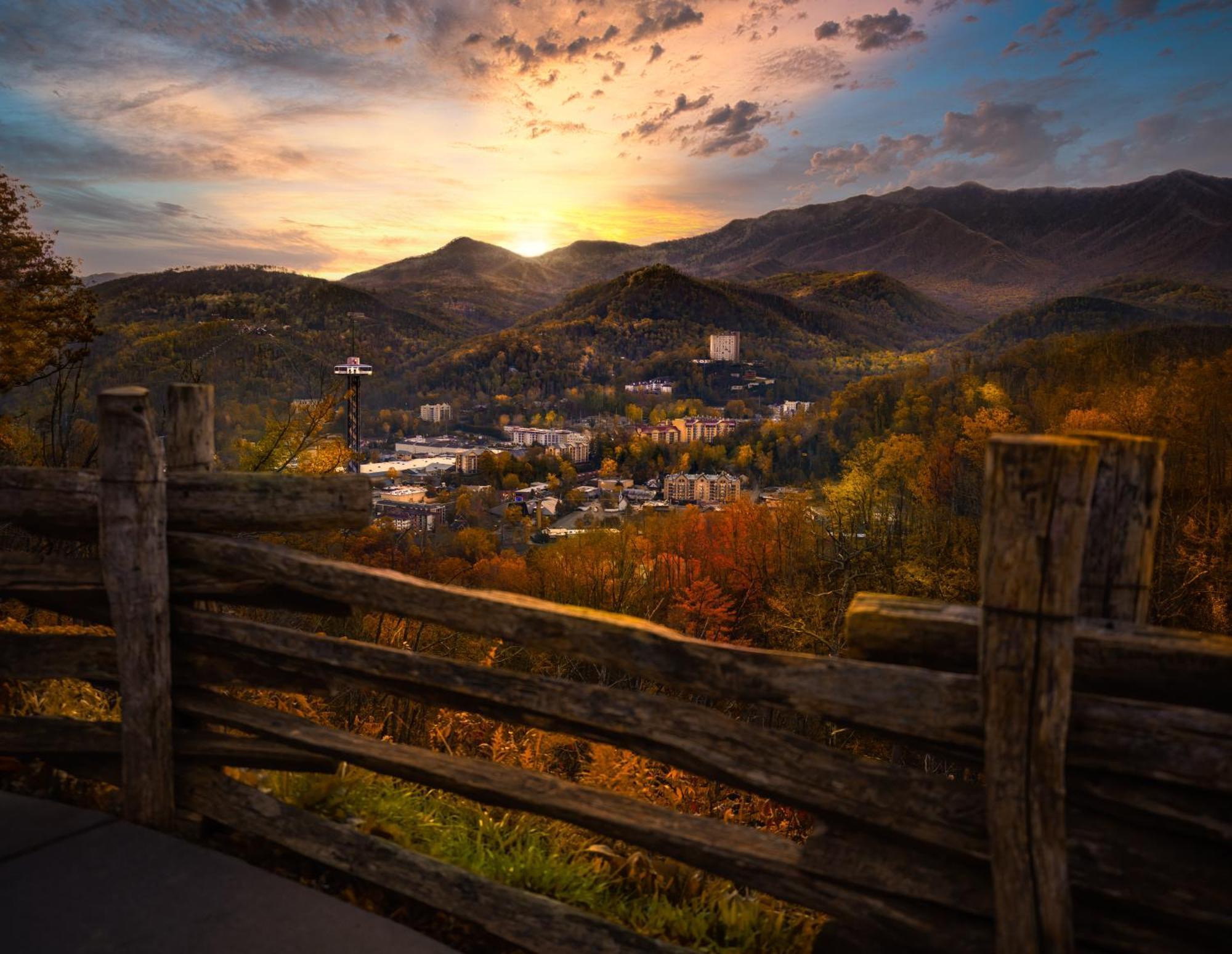 Four Bears Den, Hot Tub, 1089 Of Free Attraction Tickets For Each Paid Day, Dollywood And More Гатлінбург Екстер'єр фото
