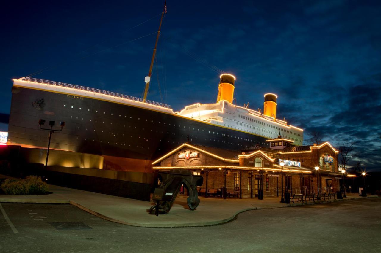Four Bears Den, Hot Tub, 1089 Of Free Attraction Tickets For Each Paid Day, Dollywood And More Гатлінбург Екстер'єр фото