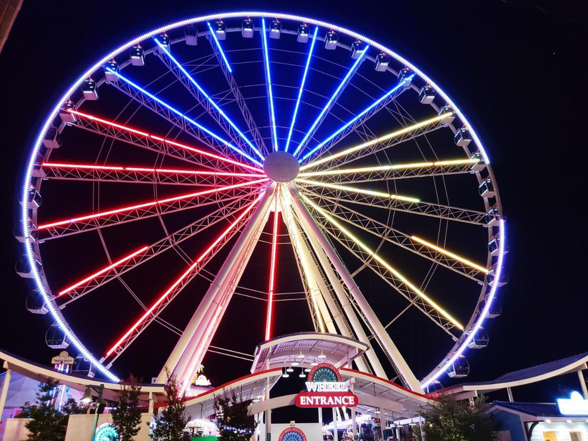 Four Bears Den, Hot Tub, 1089 Of Free Attraction Tickets For Each Paid Day, Dollywood And More Гатлінбург Екстер'єр фото